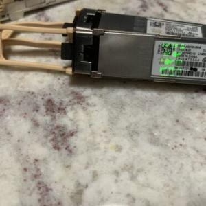 CISCO Original QSFP-40/100-SR4 transceiver module W/Hologram 10-3318-01