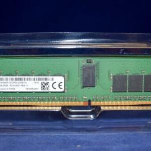 MTA18ASF1G72PDZ-2G3B1 MICRON 8GB (1X8GB) 2RX8 PC4-2400T SERVER MEMORY